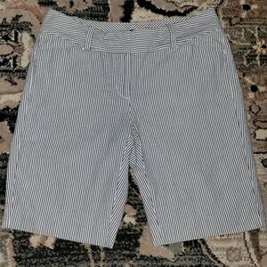 Women's Size 0 "Curvy" Ann Taylor Textured Blue/White Striped Shorts